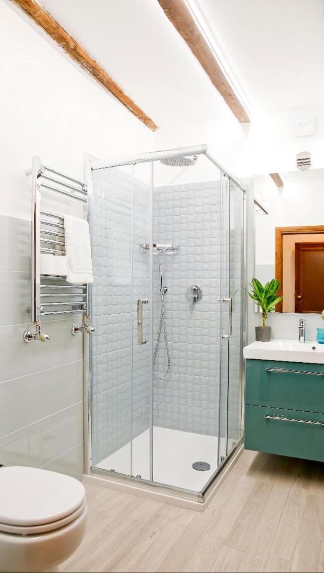 Apartment Monti With Charming Terrace Rom